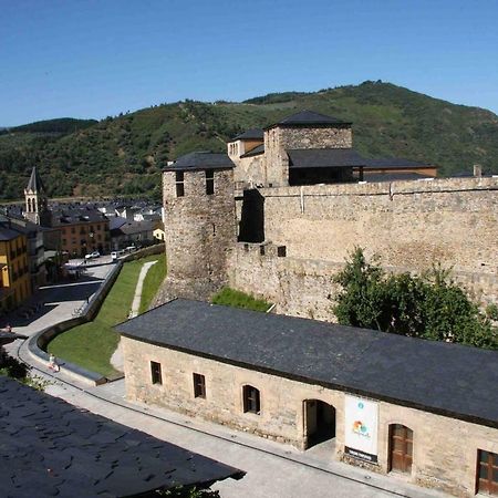 Апартаменты Ponferrada Castillo Экстерьер фото