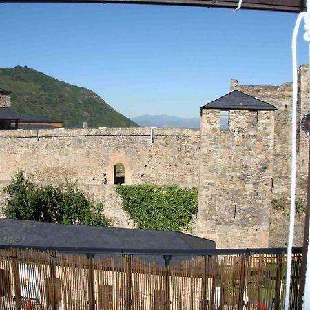 Апартаменты Ponferrada Castillo Экстерьер фото