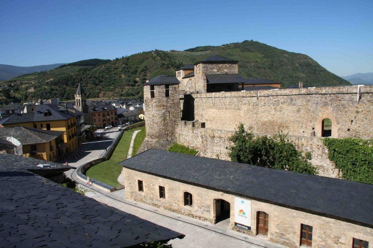 Апартаменты Ponferrada Castillo Экстерьер фото